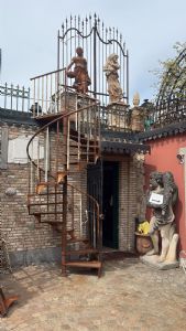 Scala a chiocciola in ferro